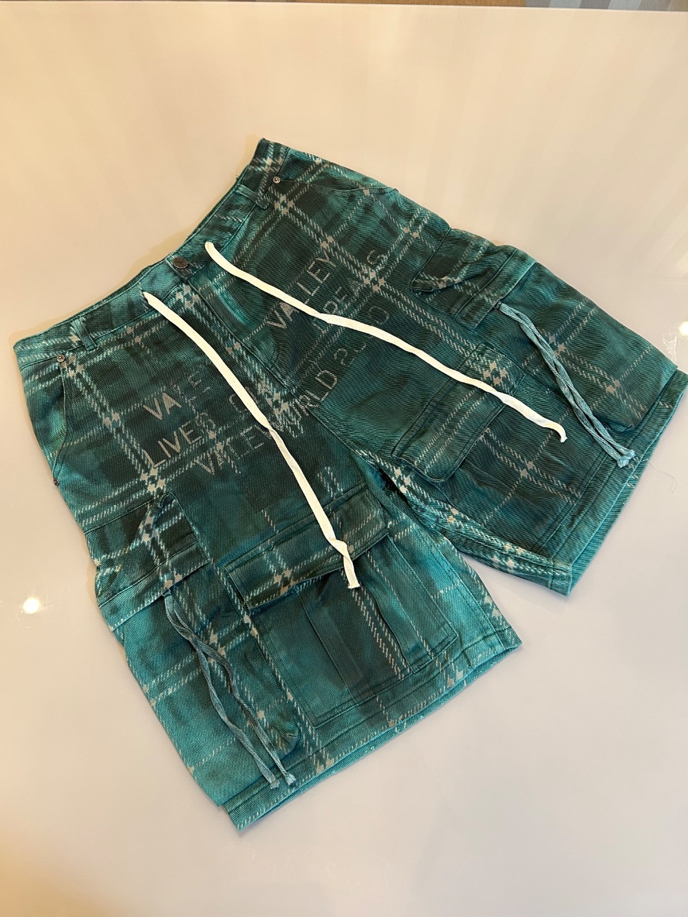 Bermuda Vale Forever Oxford Camo Jorts Green — 42, Novo