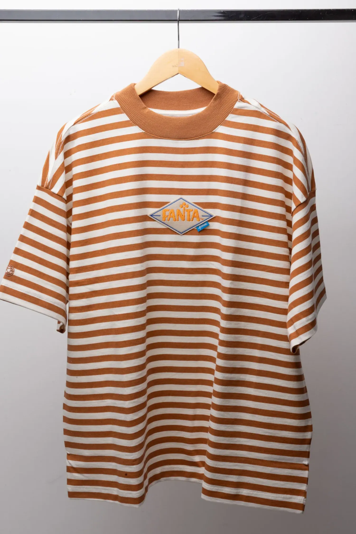 Fanta x Approve Camiseta Huge Listrada Orange — G / XG, Novo