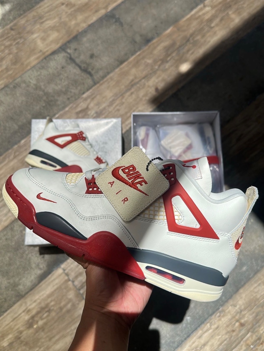 Nigel Sylvester x Air Jordan 4 Brick After Brick — 42, Novo