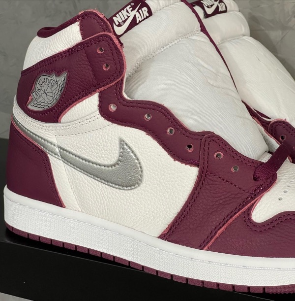 Air Jordan 1 High OG Bordeaux — 40, Novo