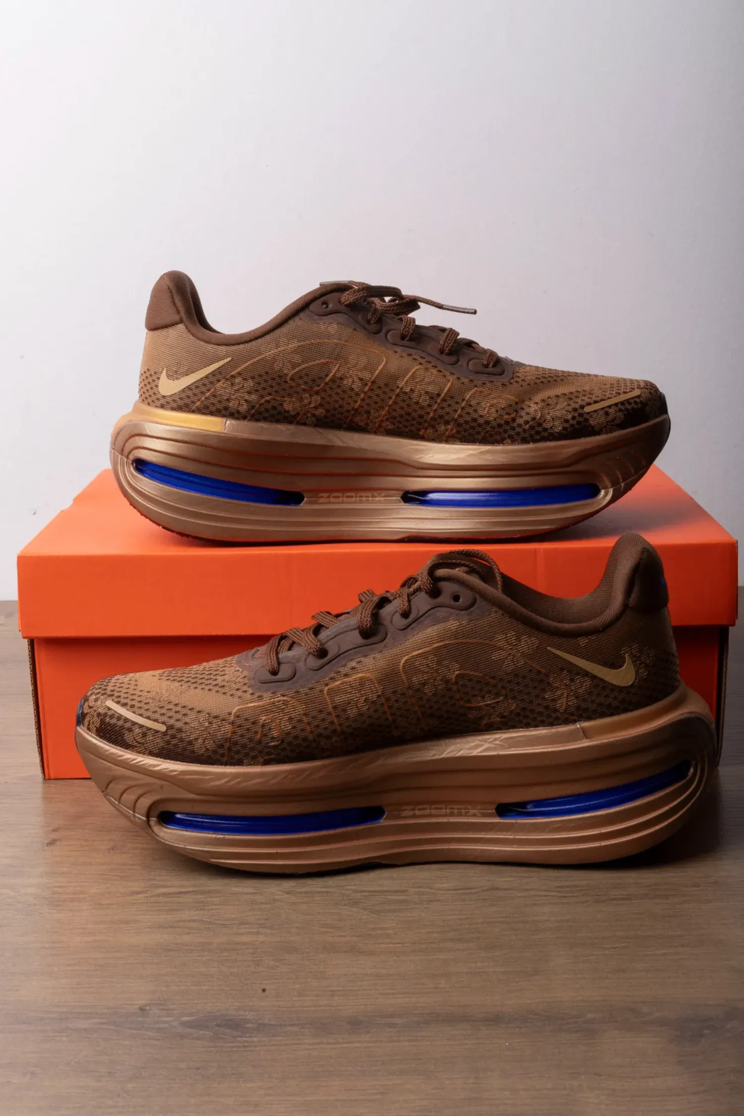 Foto 3 de Nike Vomero Premium Flat Stout — 39.5, Novo