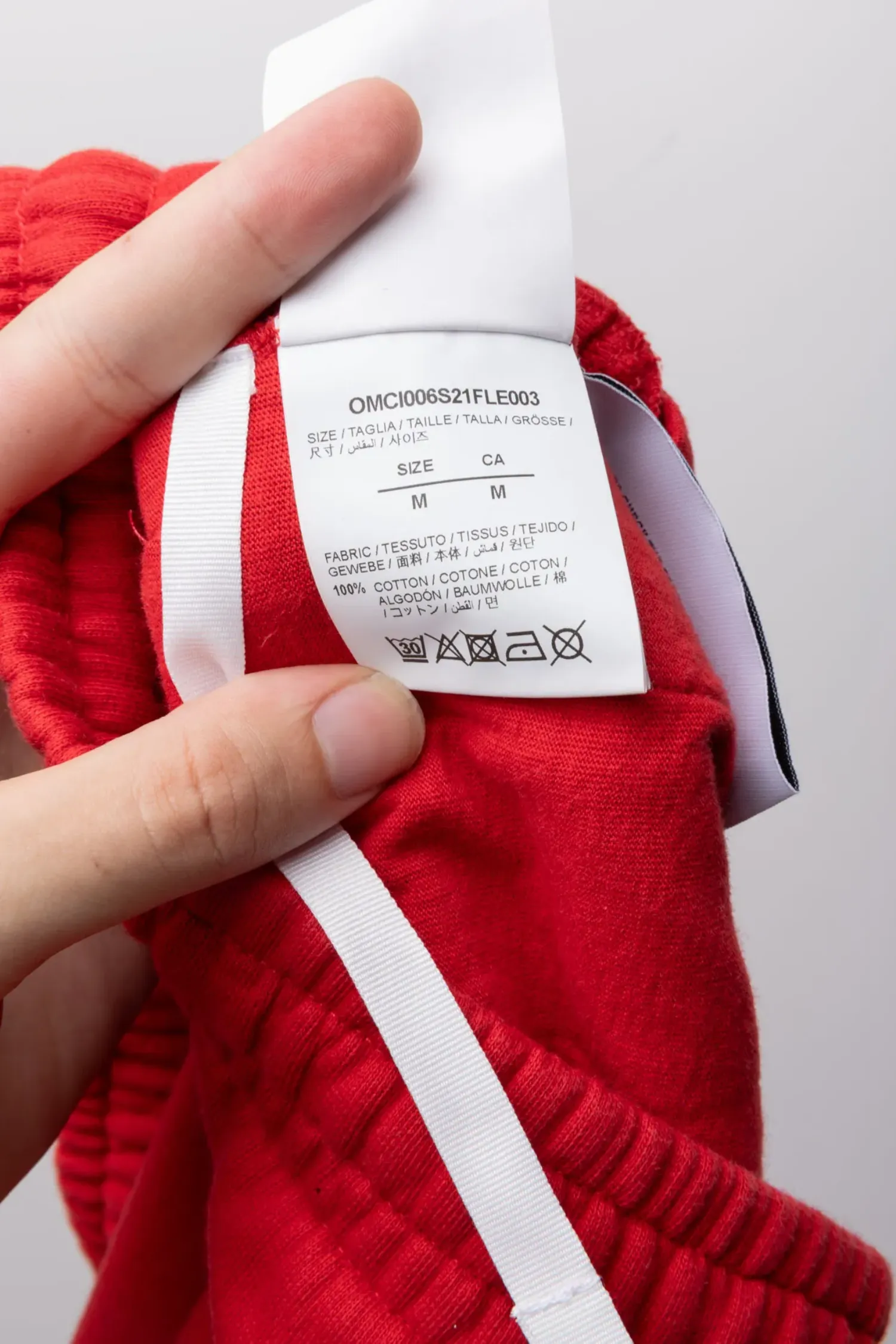 Foto 3 de Shorts Off-White Logo Red — M, Novo