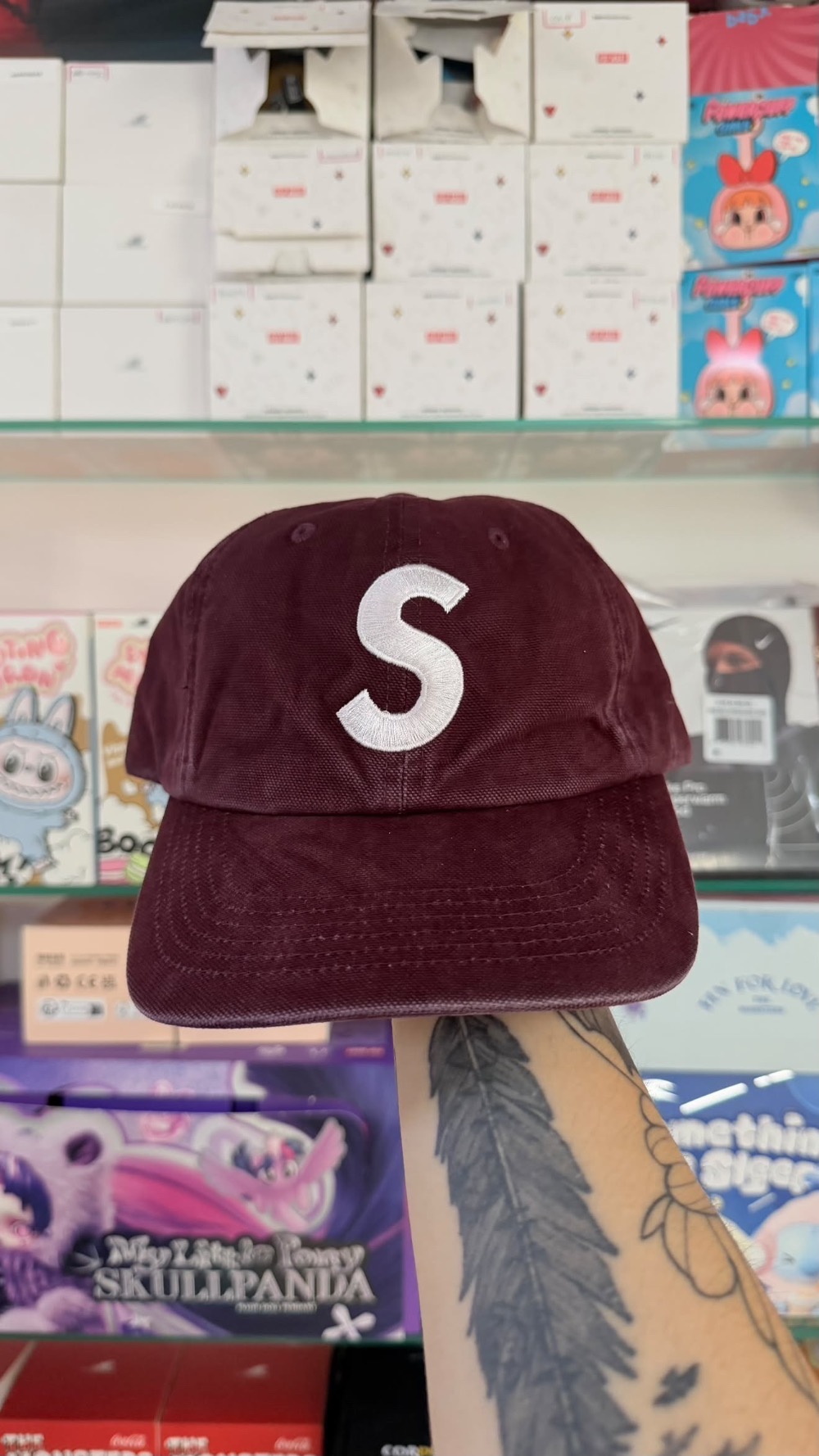 Boné Supreme Washed Canvas S Logo 6-Panel Plum FW26-W3 — Único, Novo