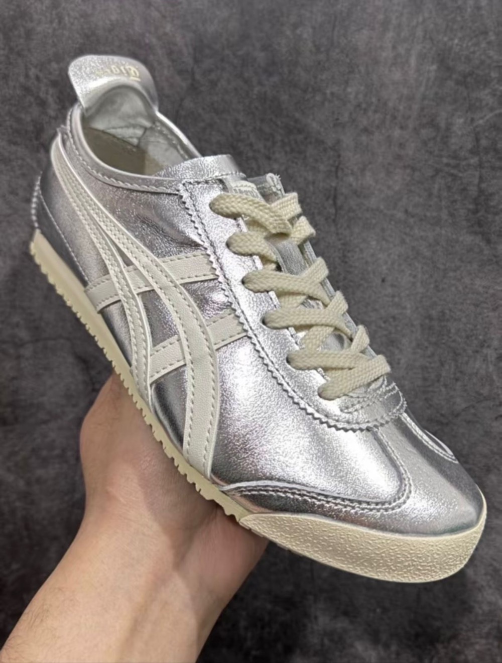 Onitsuka Tiger Mexico 66 Silver Off White — 34, Novo