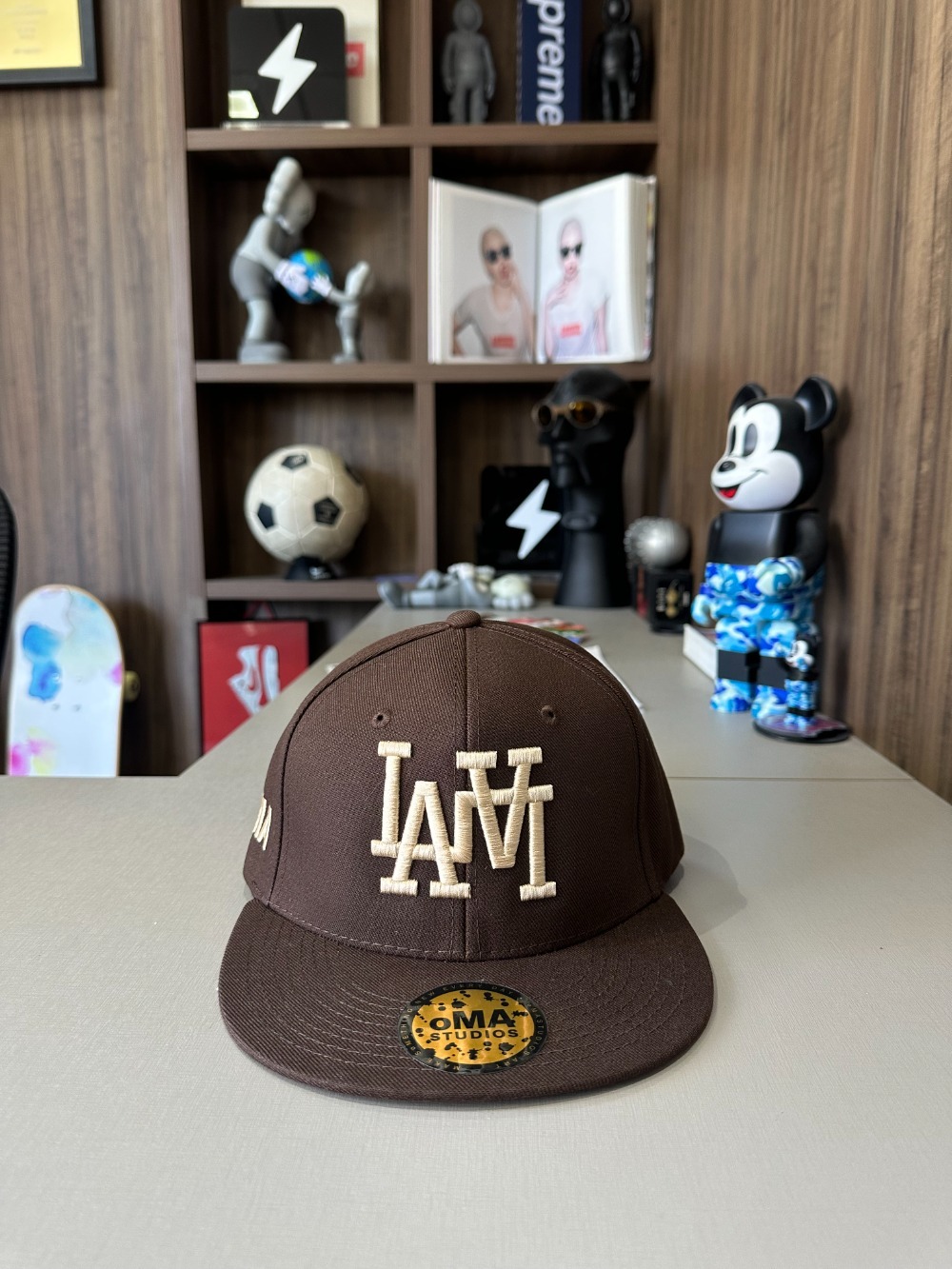 Boné oMA Studios LA LA Hat Brown — Único, Novo