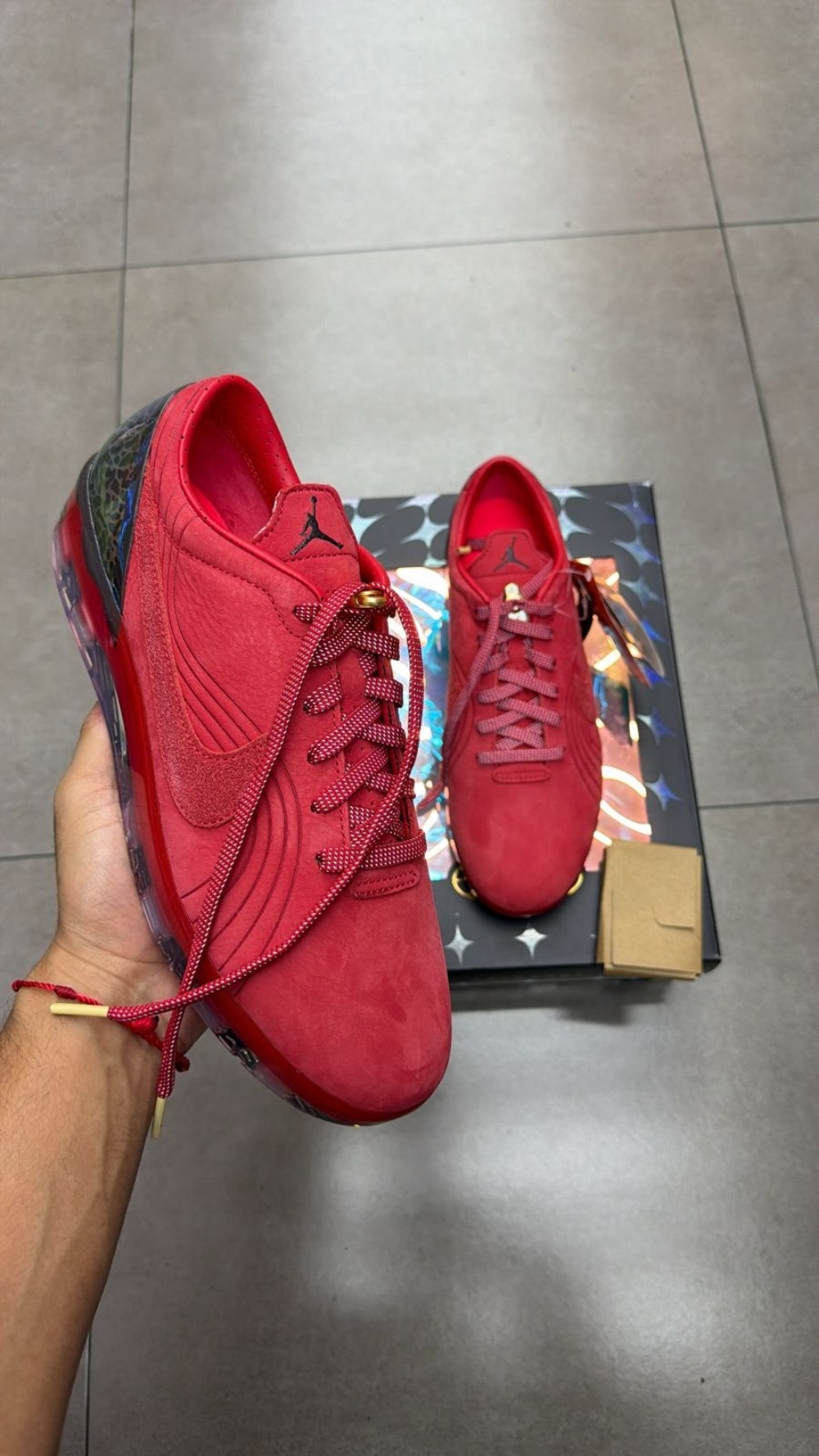 Air Jordan x Nike Cryoshot Mercurial Vapor 1 University Red — 42, Novo