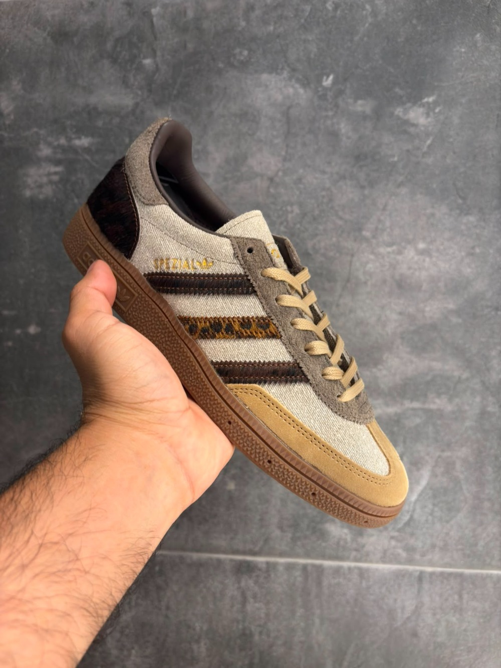 adidas Handball Spezial Khaki Six Preloved Brown — 34 / 35 / 36 / 37 / 38 / 39, Novo