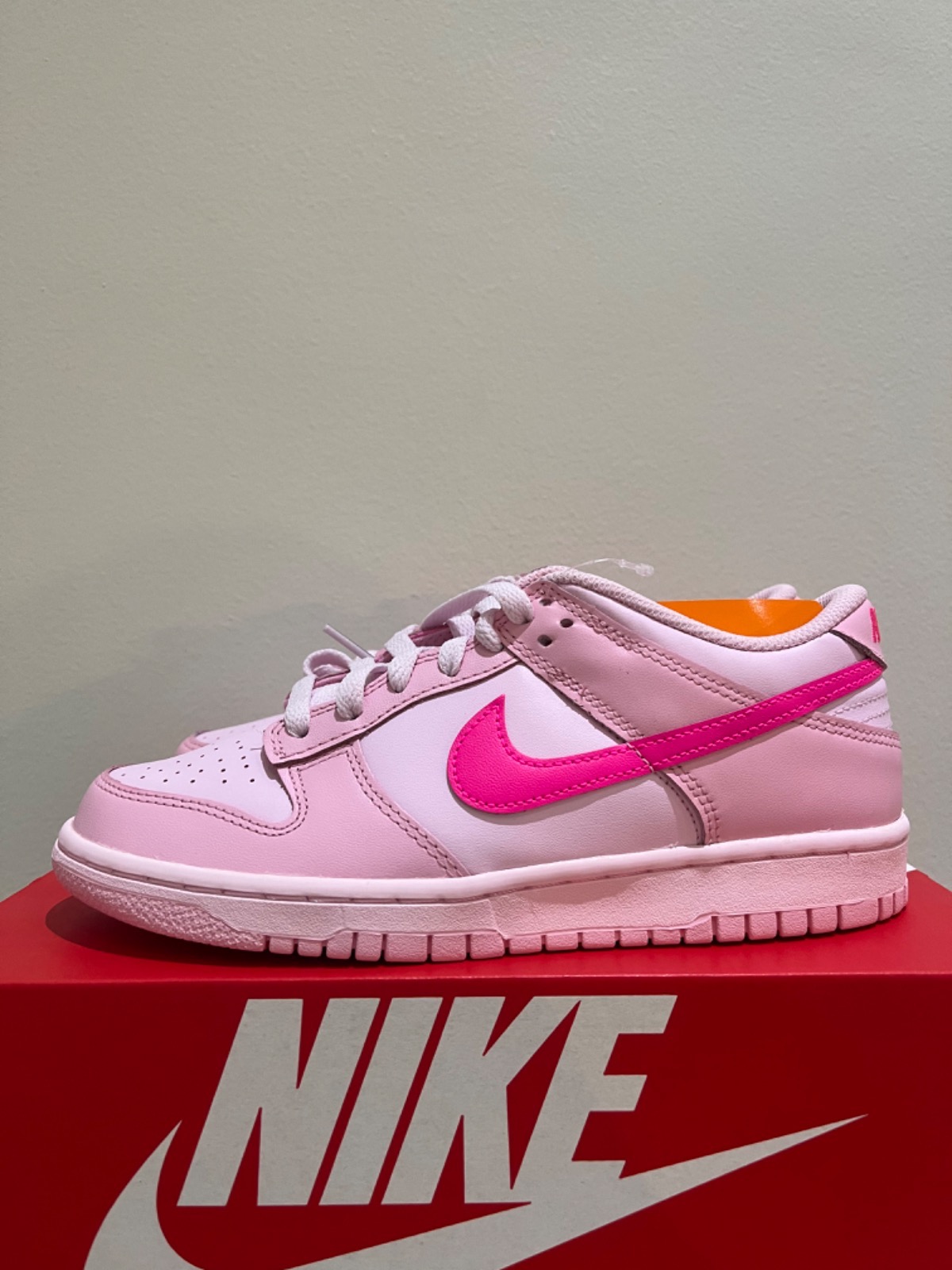 Nike Dunk Low GS Triple Pink (Barbie) — 37, Novo