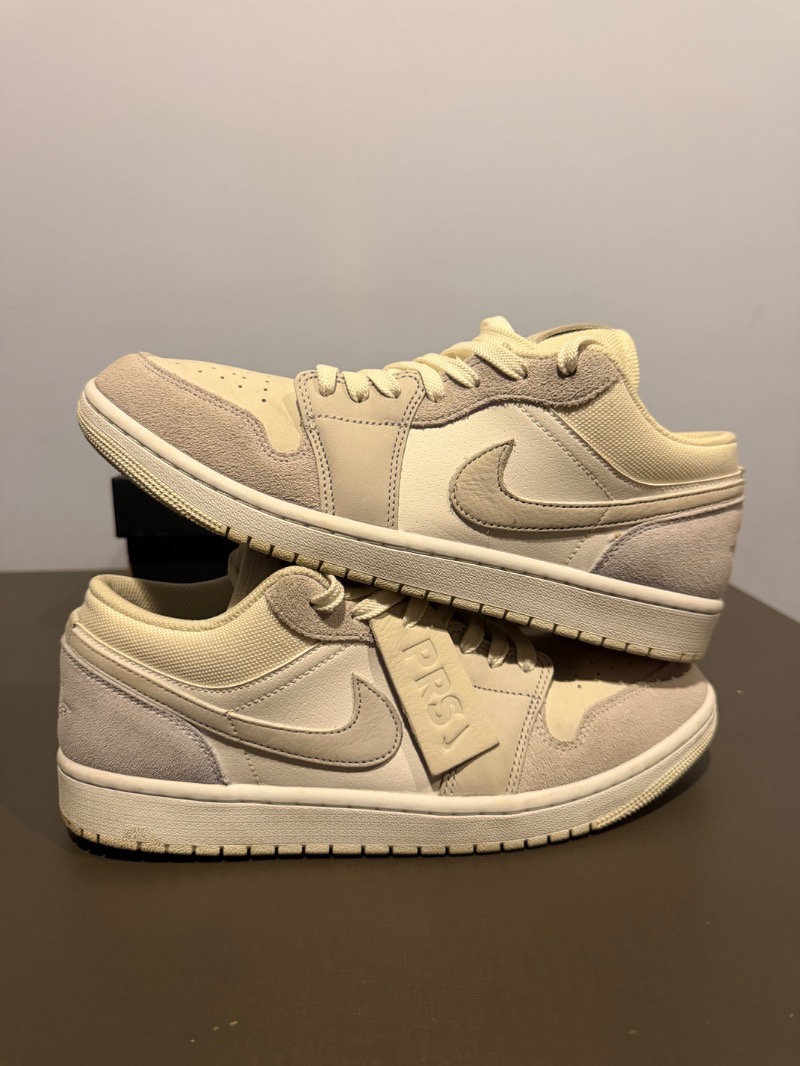 Foto 2 de Air Jordan 1 Low Paris — 42, Usado