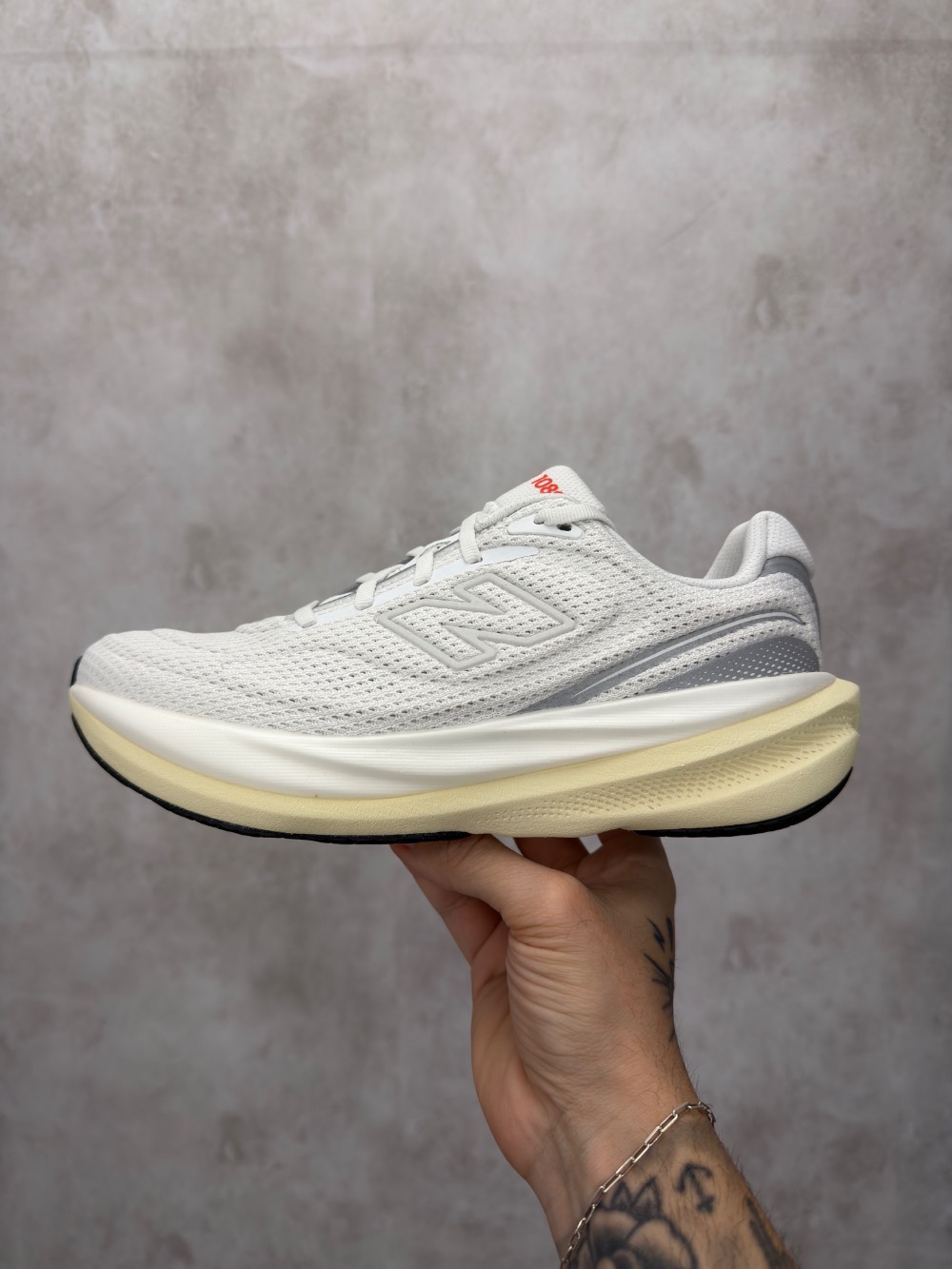 New Balance Infinion 1080 V15 White Beige — 34 / 35 / 36 / 37 / 38 / 39, Novo