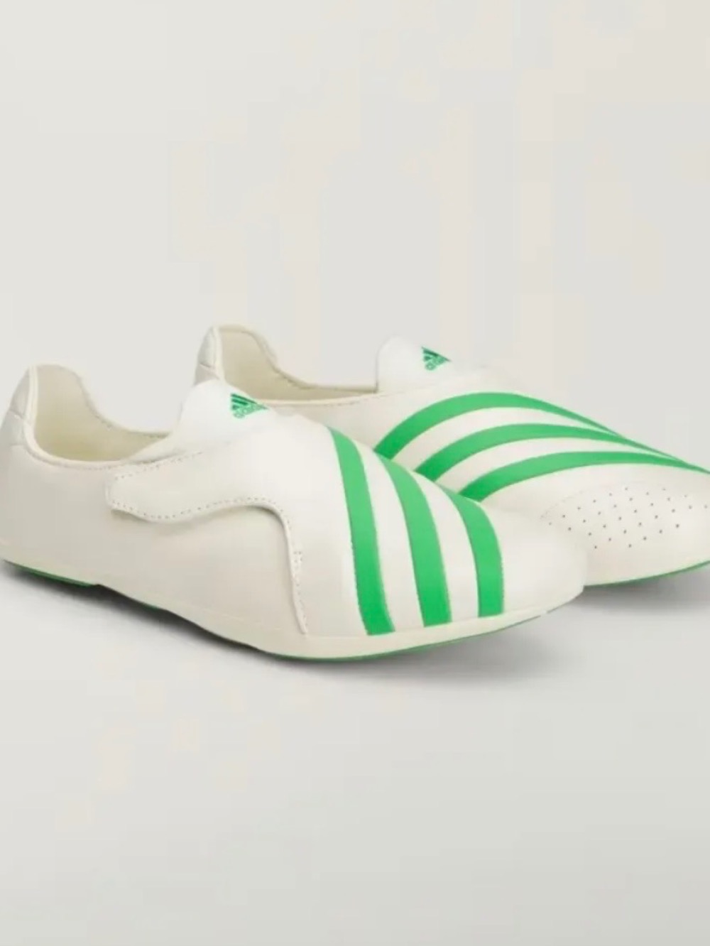 Pharrell Williams x adidas Virginia Vario Flat Earth Chalk White Green — 35 / 36 / 37 / 38 / 39 / 40 / 41 / 42 / 44 / 45, Novo