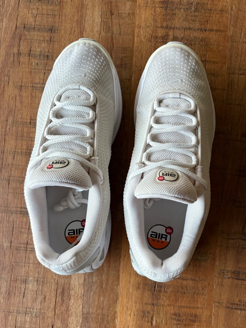 Foto 5 de Nike Air Max DN White Metallic Silver — 41, Usado