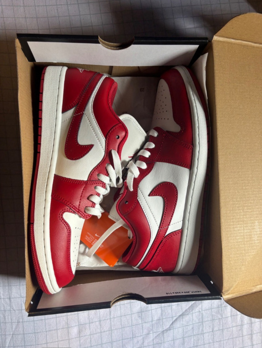 Air Jordan 1 Low New Beginnings — 41, Novo