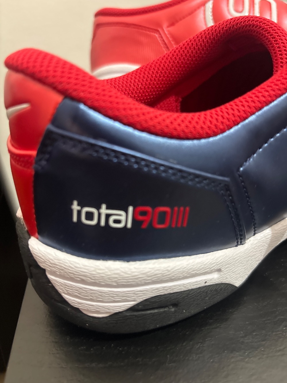 Nike Total 90 3 USA — 39.5, Novo