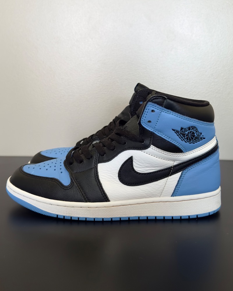 Foto 4 de Air Jordan 1 High OG UNC Toe — 42, Usado