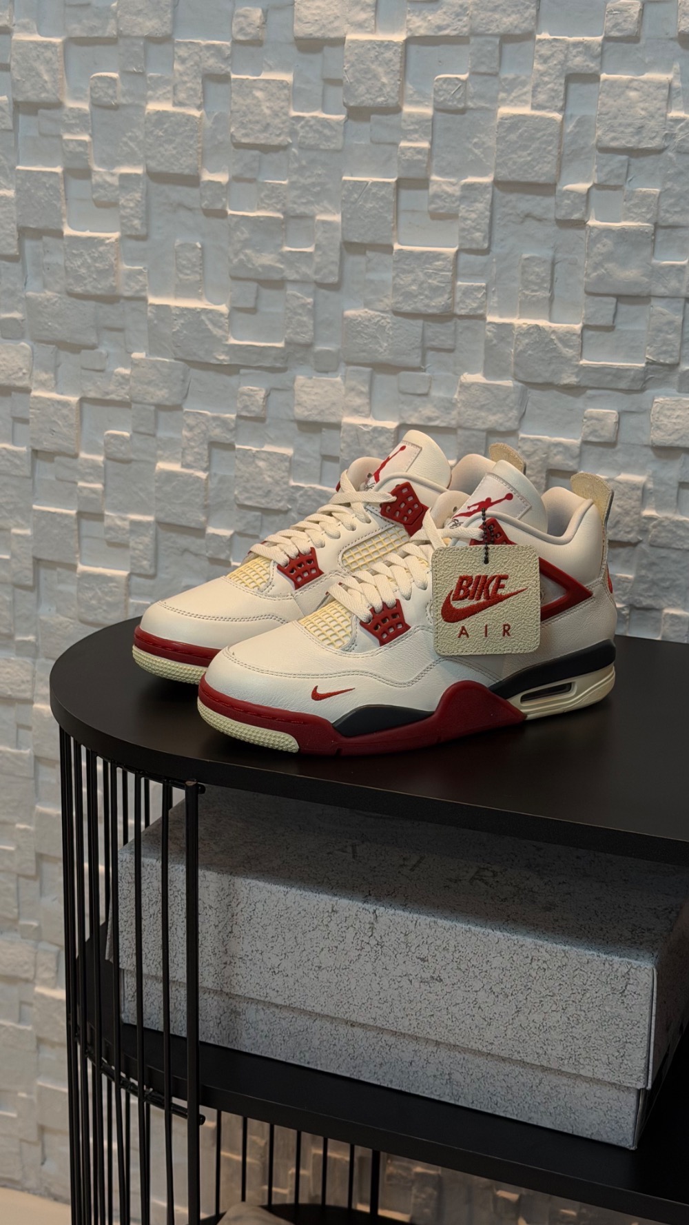 Nigel Sylvester x Air Jordan 4 Brick After Brick — 41, Novo