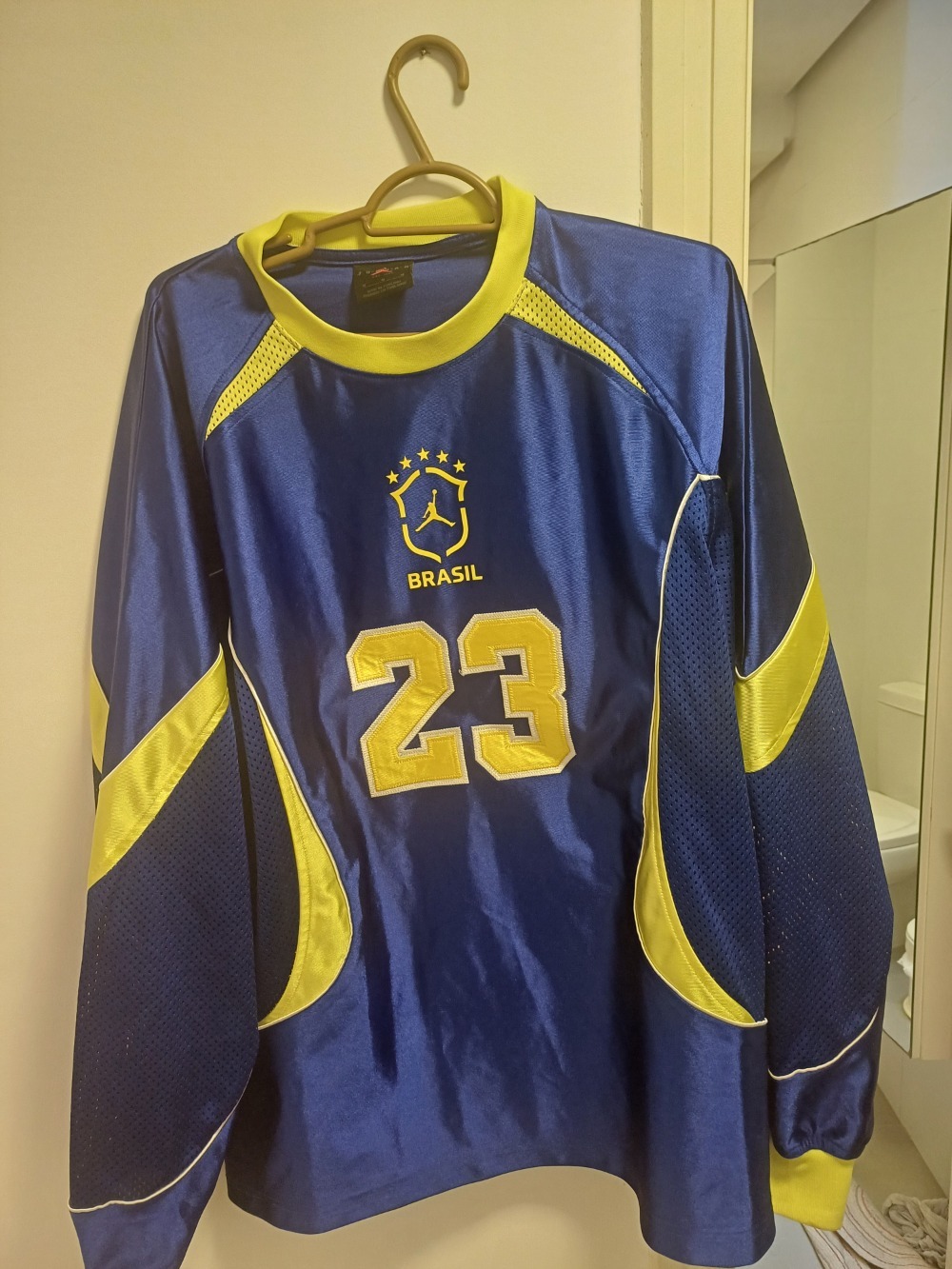 Camiseta Air Jordan Manga Longa Brasil Goleiro Blue — M, Usado