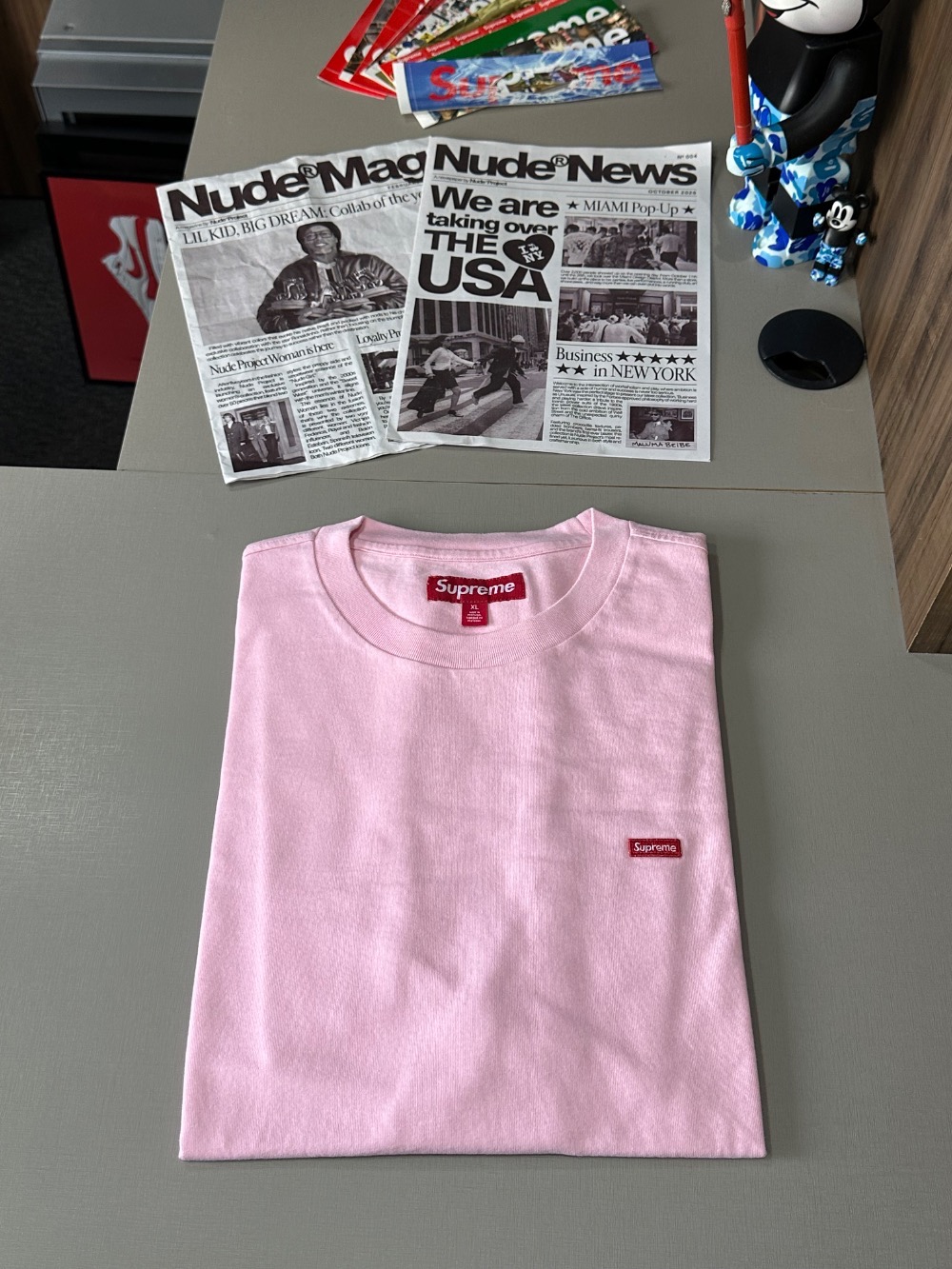 Camiseta Supreme Small Box Tee Pink SS26-W10 — M, Novo