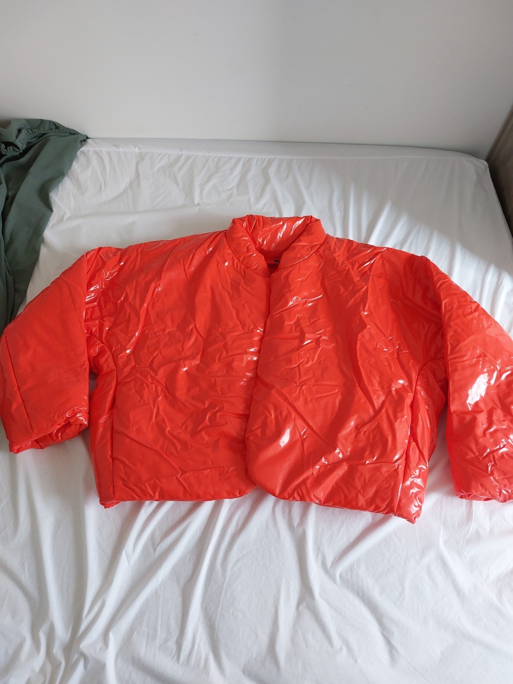 Yeezy x Gap Round Jaqueta Red — M, Novo