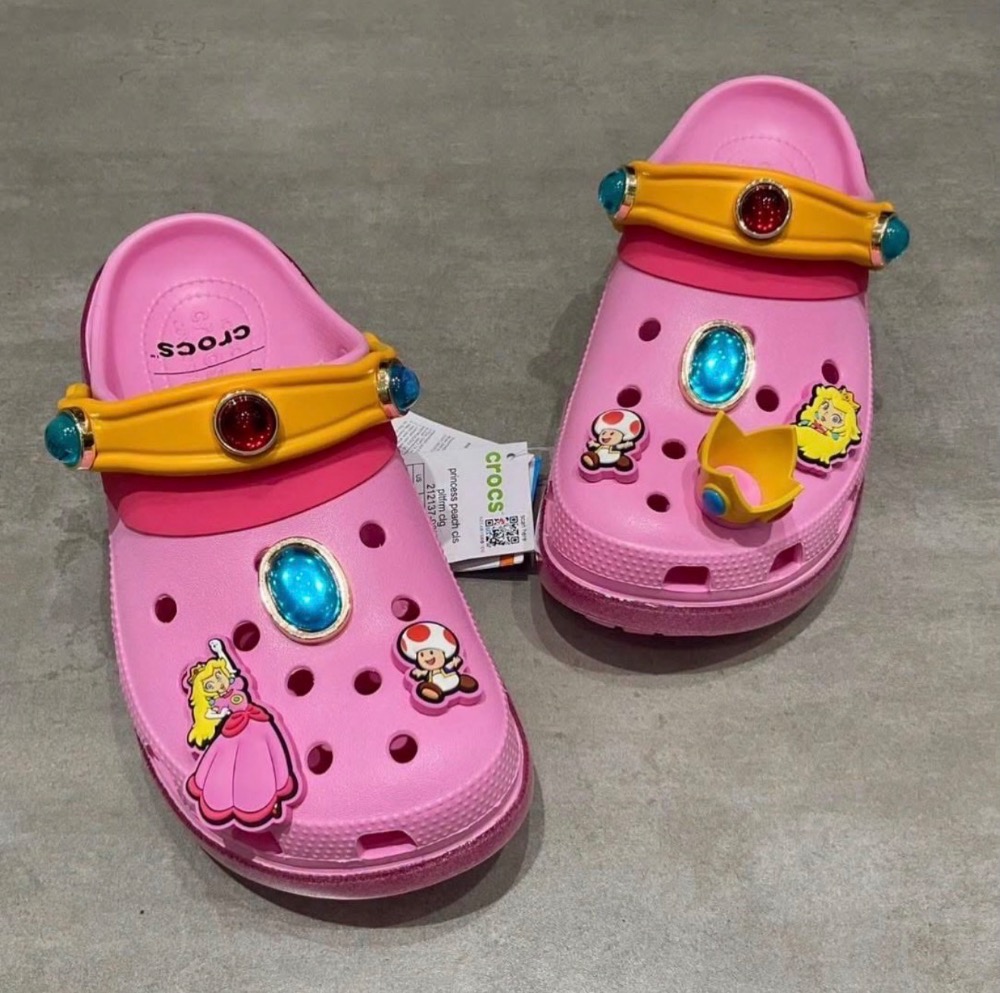 Super Mario x Crocs Classic Platform Clog Princess Peach Pink — 34, Novo