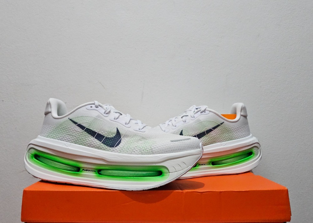 Nike Vomero Premium Green Spark — 41, Novo
