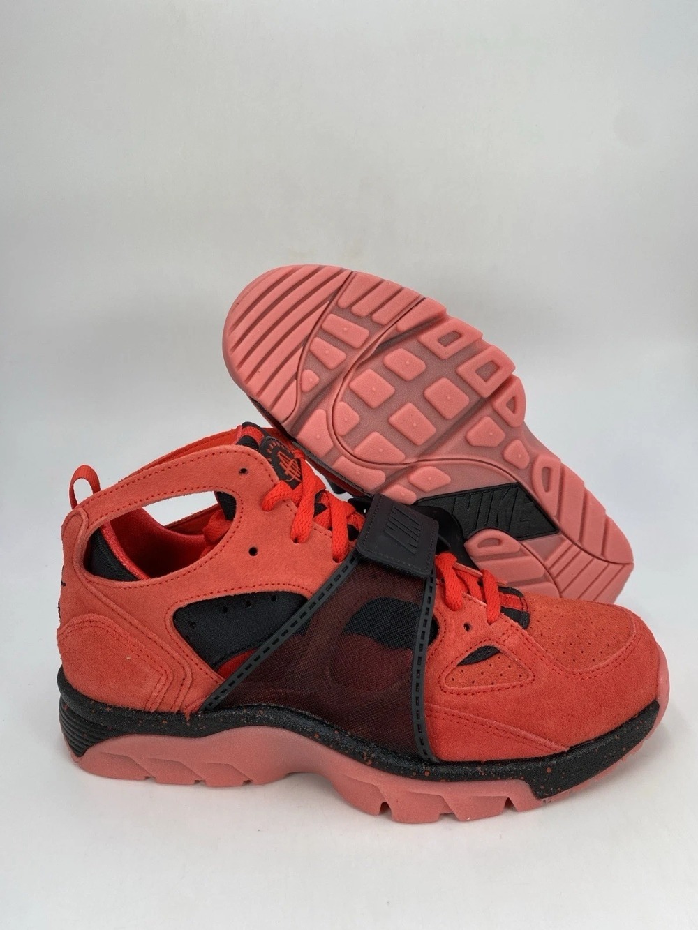 Nike Air Trainer Huarache Challenge Red — 39.5 / 40 / 40.5 / 41 / 42 / 42.5 / 43 / 43.5 / 44 / 45 / 46 / 48, Novo