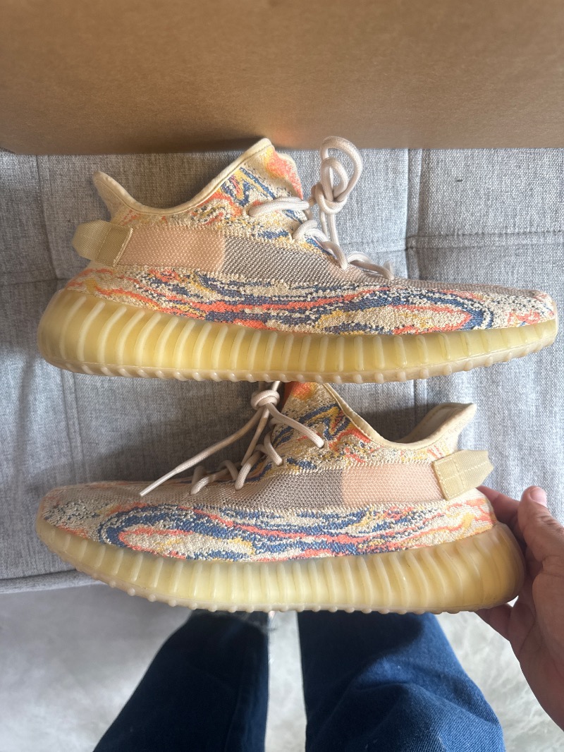 Foto 2 de Yeezy Boost 350 V2 MX Oat — 43, Usado