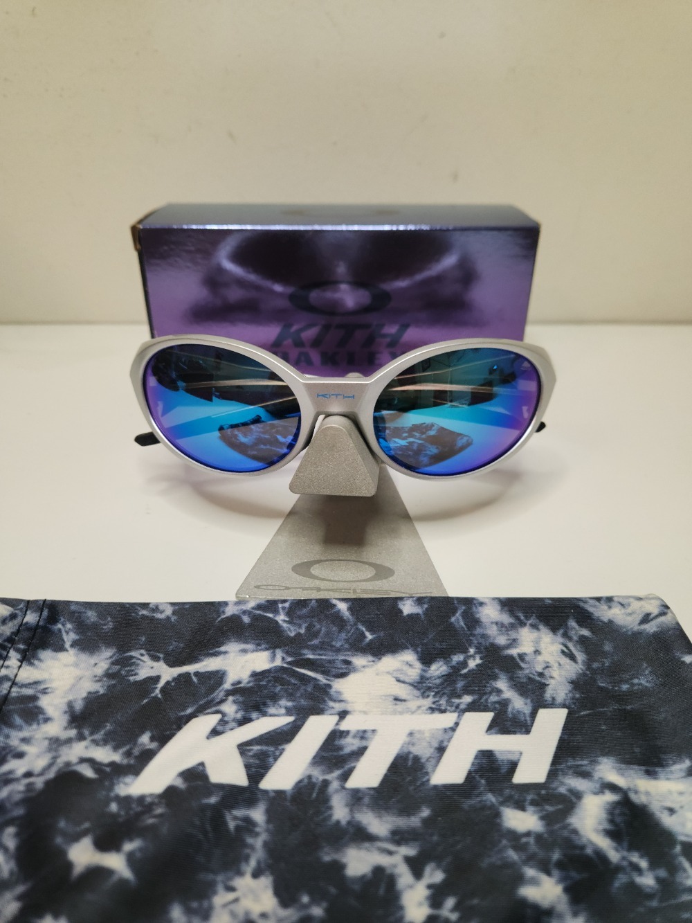 Kith x Oakley Eye Jacket Redux Silver — Único, Novo