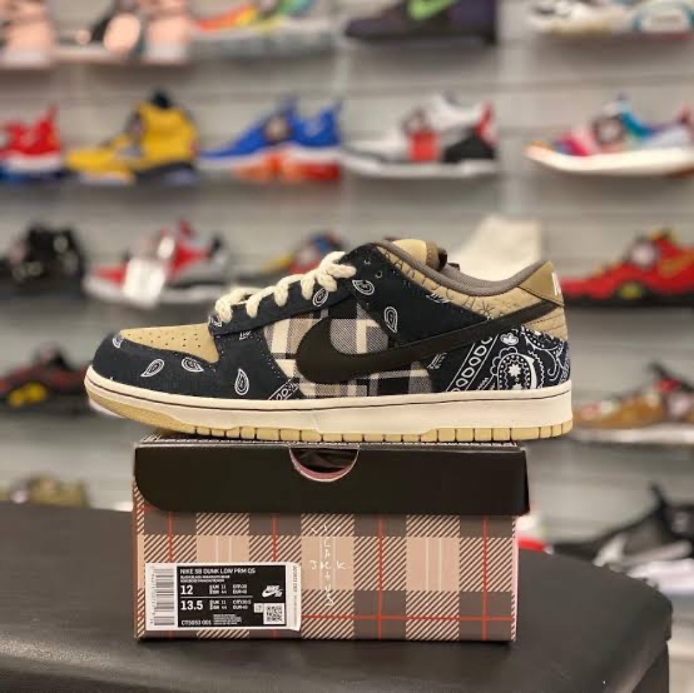 Travis Scott x Nike SB Dunk Low Cactus Jack Special Box — 39.5, Novo