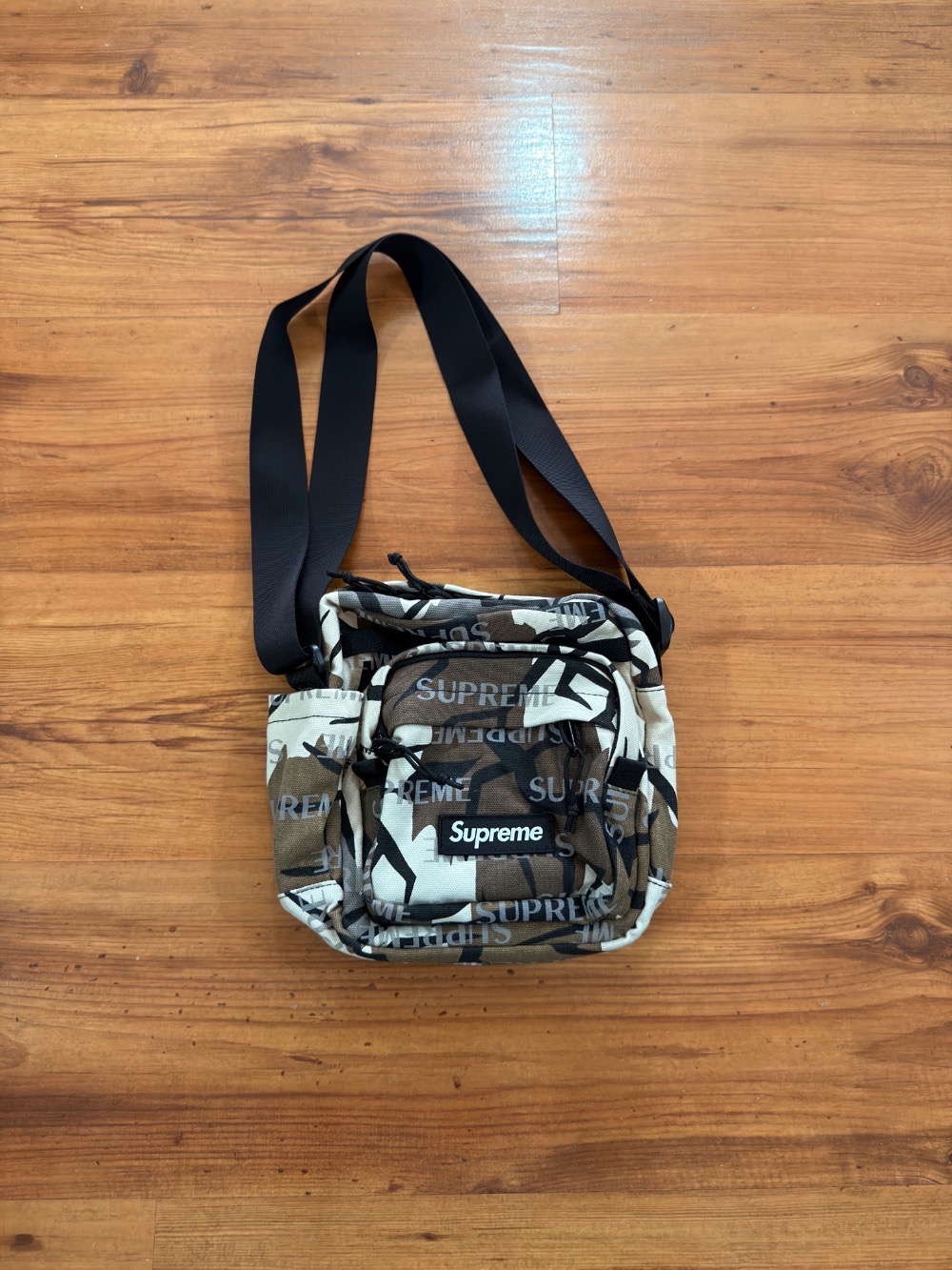 Shoulder Bag Supreme Predator Camo FW26-W1 — único, Novo