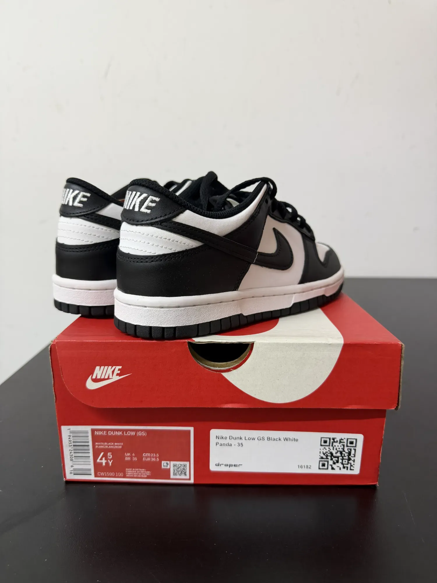 Foto 2 de Nike Dunk Low GS Black White Panda — 35 / 36, Novo