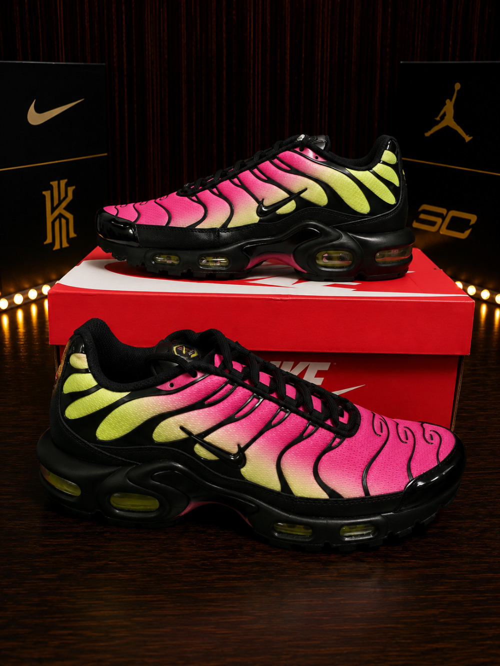Nike Air Max Plus Hyper Pink Volt — 40, Novo
