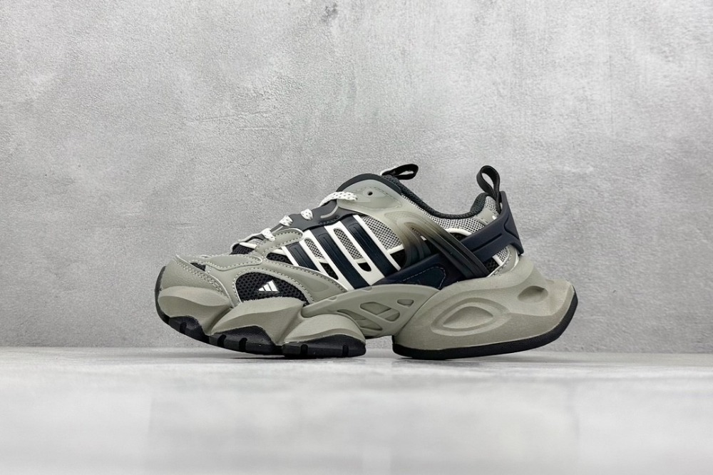 adidas XLG Runner Deluxe Grey — 42 / 42.5 / 43 / 43.5, Novo