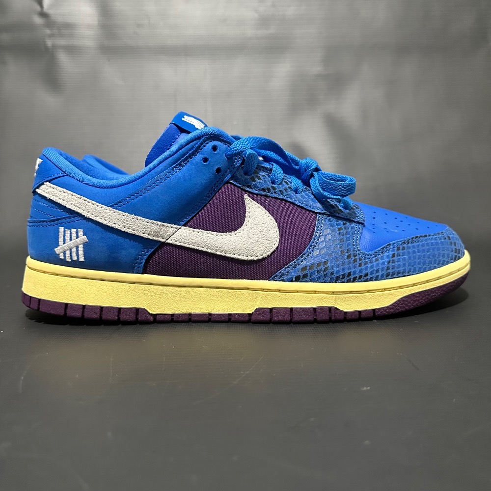 Undefeated x Nike Dunk Low SP 5 On It — 42.5, Novo