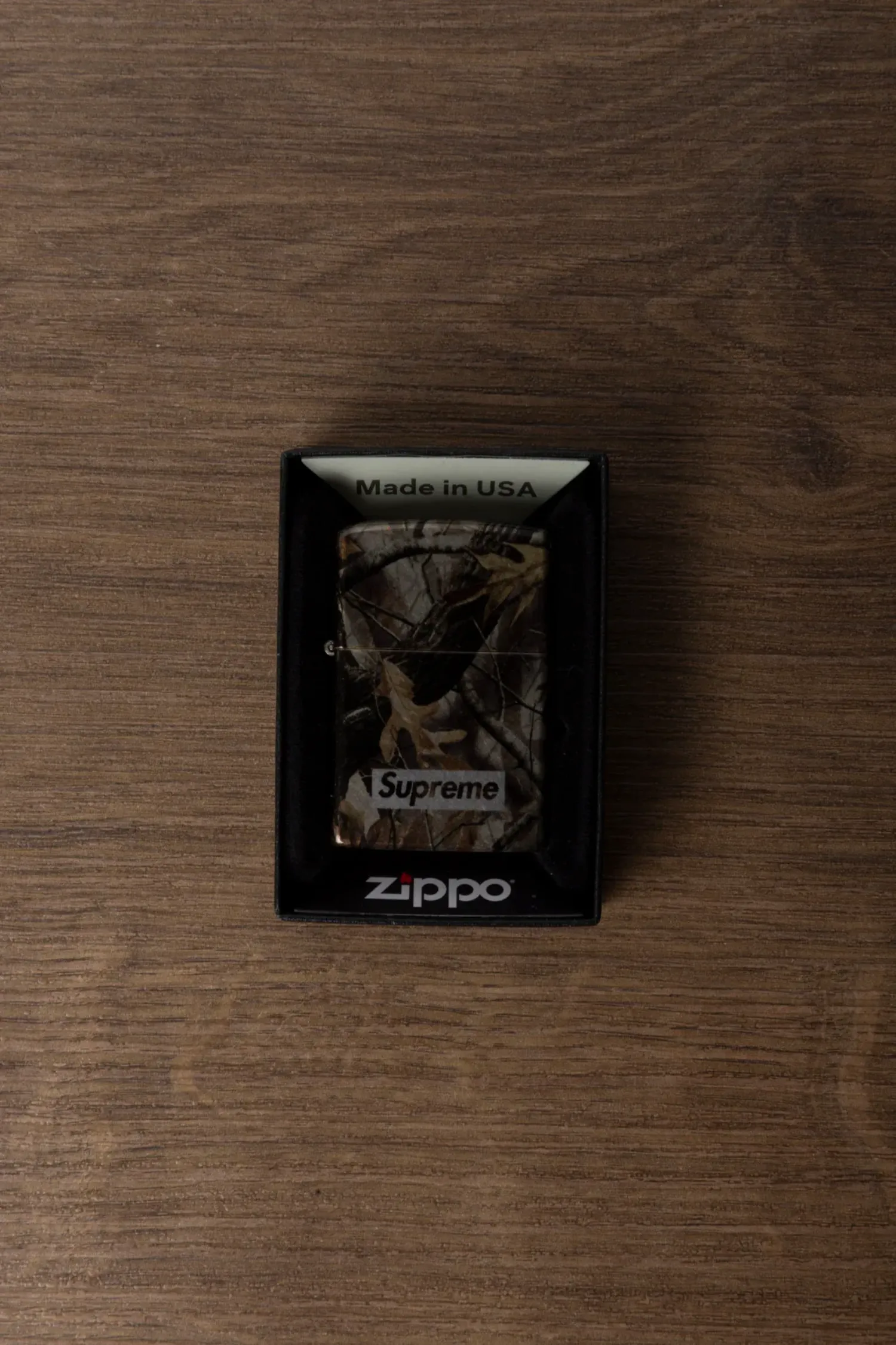 Zippo x Supreme Isqueiro Logo Realtree Hardwoods Camo FW26-W4 — Único, Novo