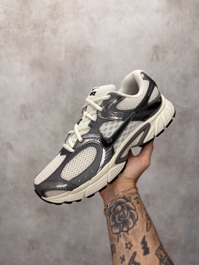 Foto 2 de Nike V5 RNR Phantom Pencil Point Black — 42, Novo