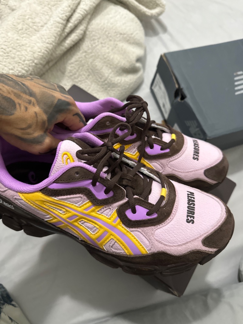 Foto 5 de Pleasures x Asics Gel-NYC Barely Rose — 42, Usado