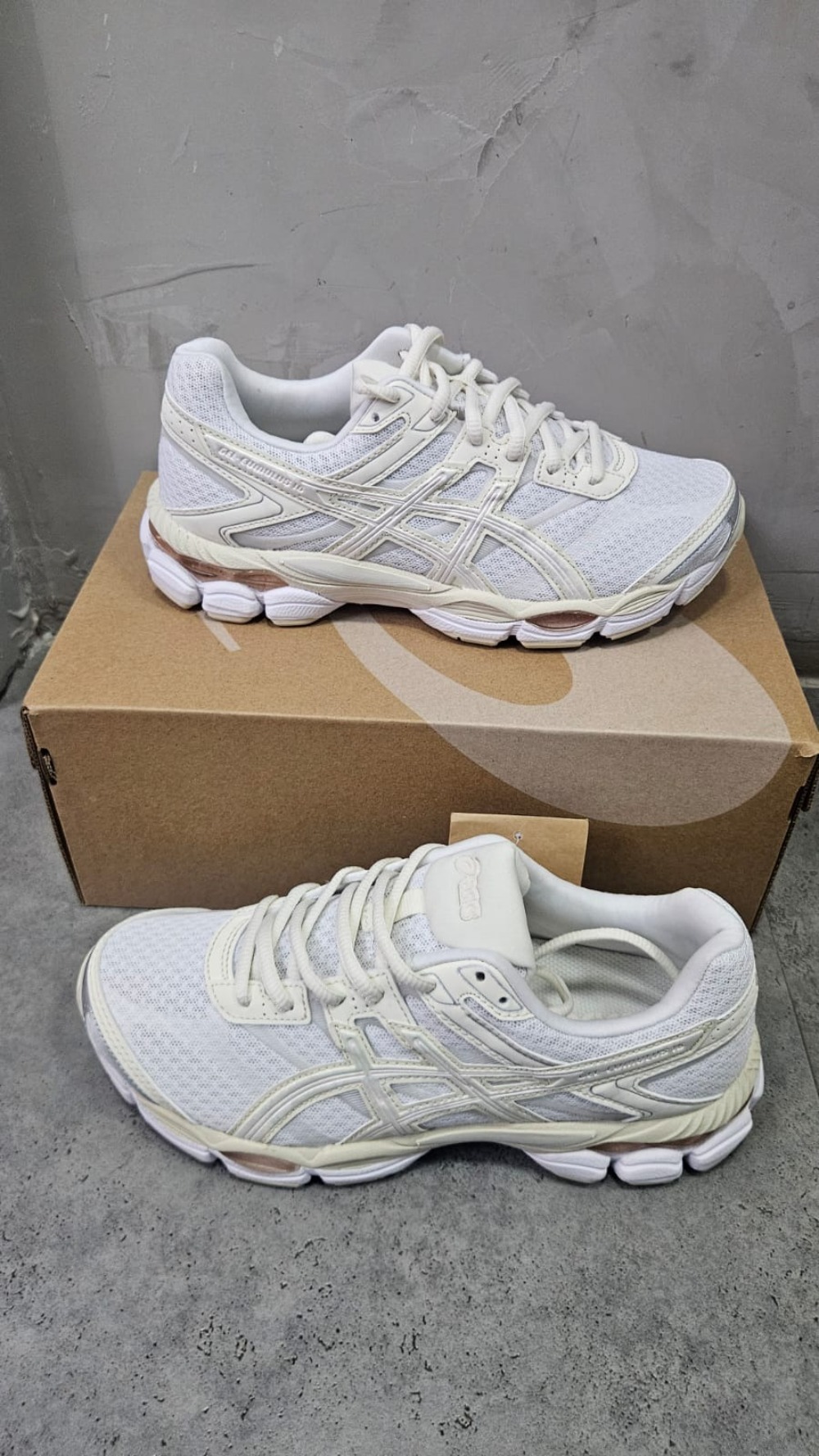 Asics Gel-Cumulus 16 White Cream — 34 / 35 / 36 / 38, Novo