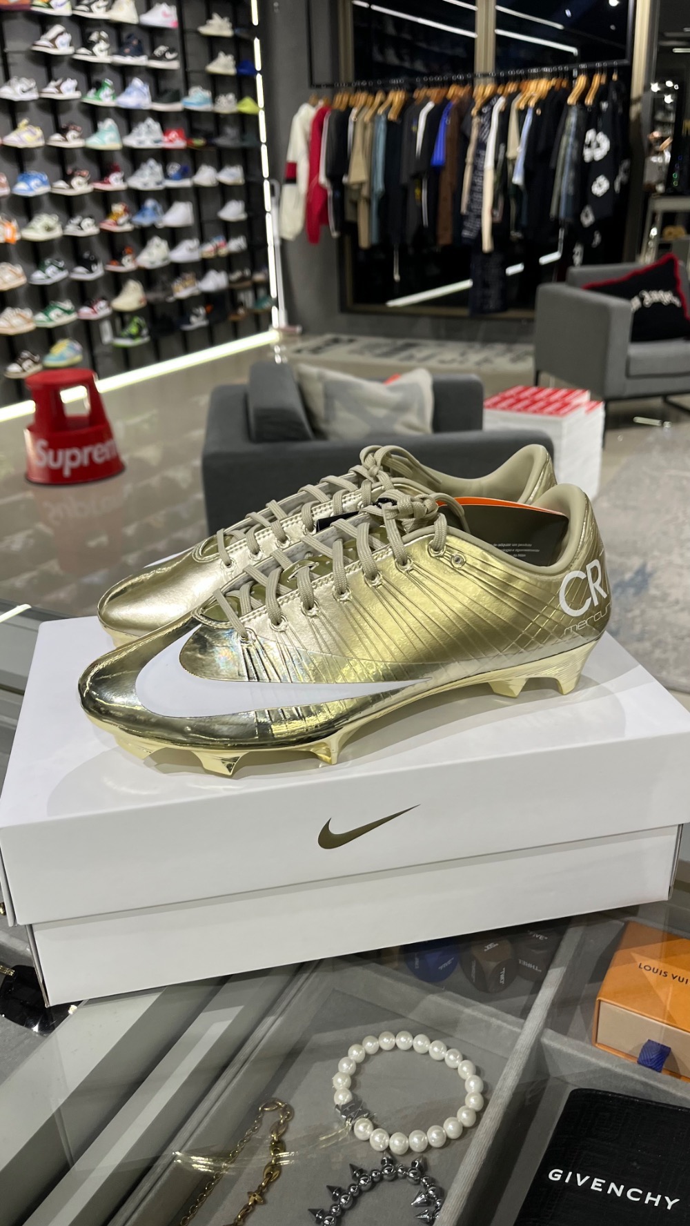 CR7 x Nike Chuteira Mercurial Superfly 1 RGN FG SE Metallic Gold Star — 39, Novo