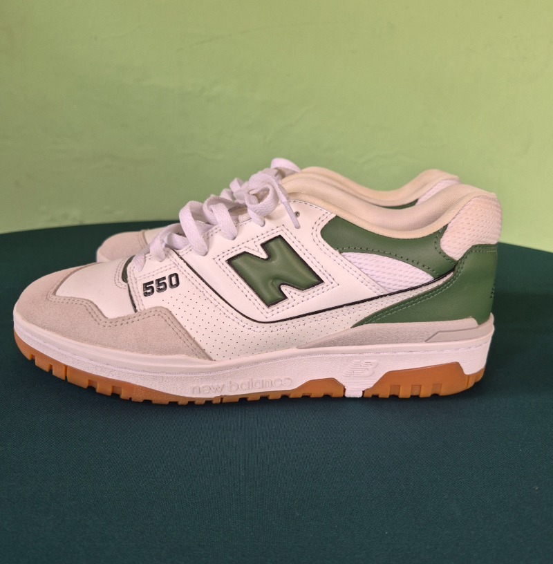 Foto 2 de New Balance 550 White Green Grey — 43, Usado