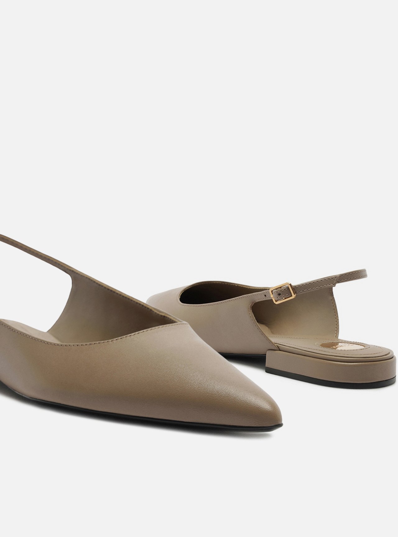 Foto 4 de Sapatilha Cinza Couro Slingback Bico Fino