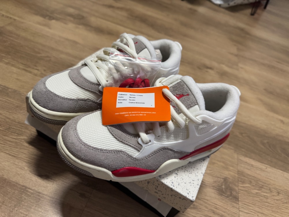 Air Jordan 4 RM Fire Red — 39, Novo