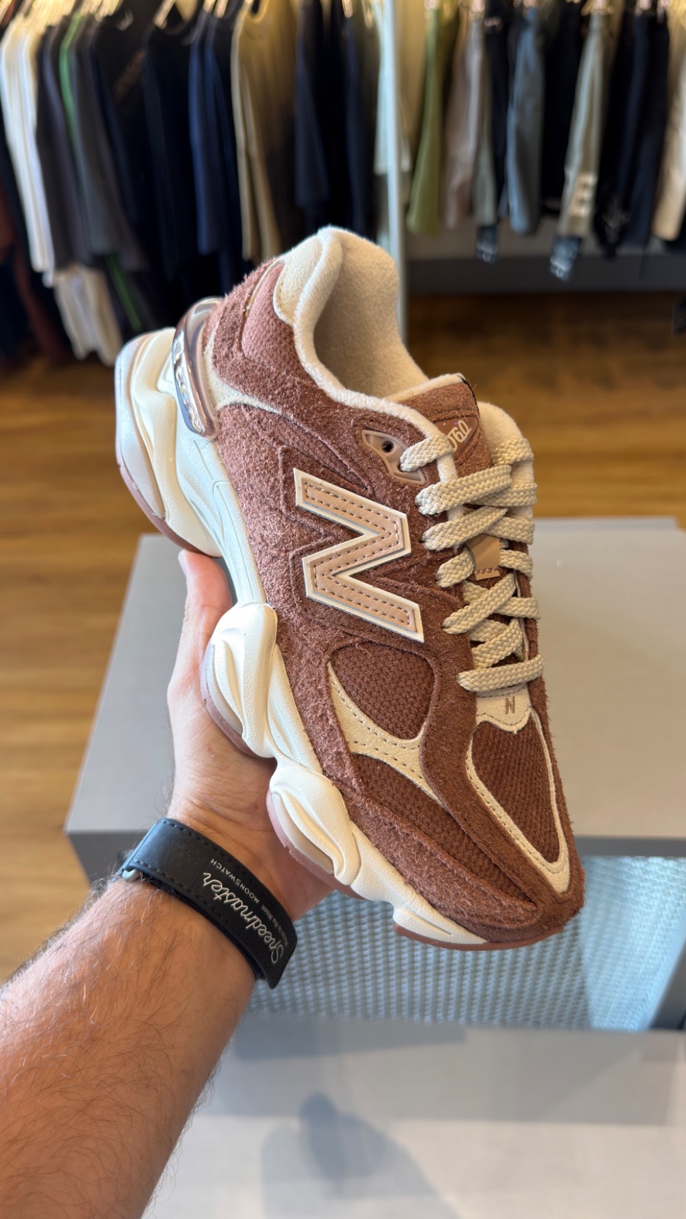 New Balance 9060 Rich Oak — 37.5, Novo