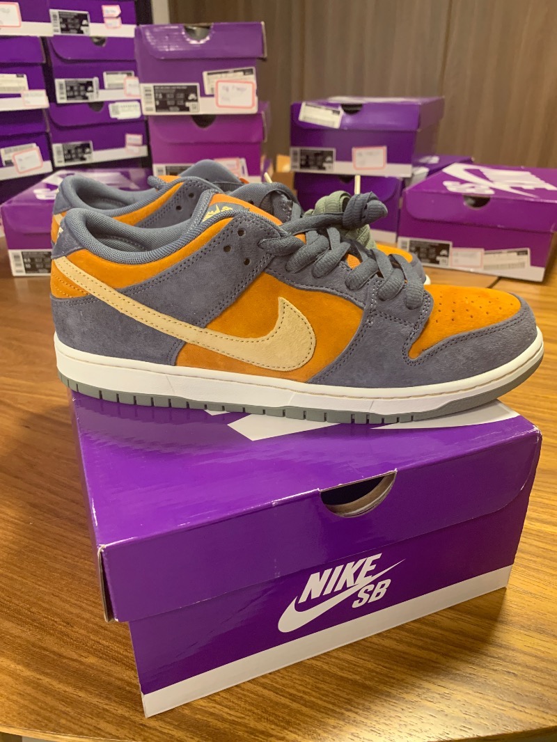 Foto 3 de Nike SB Dunk Low Light Carbon Monarch — 42, Novo