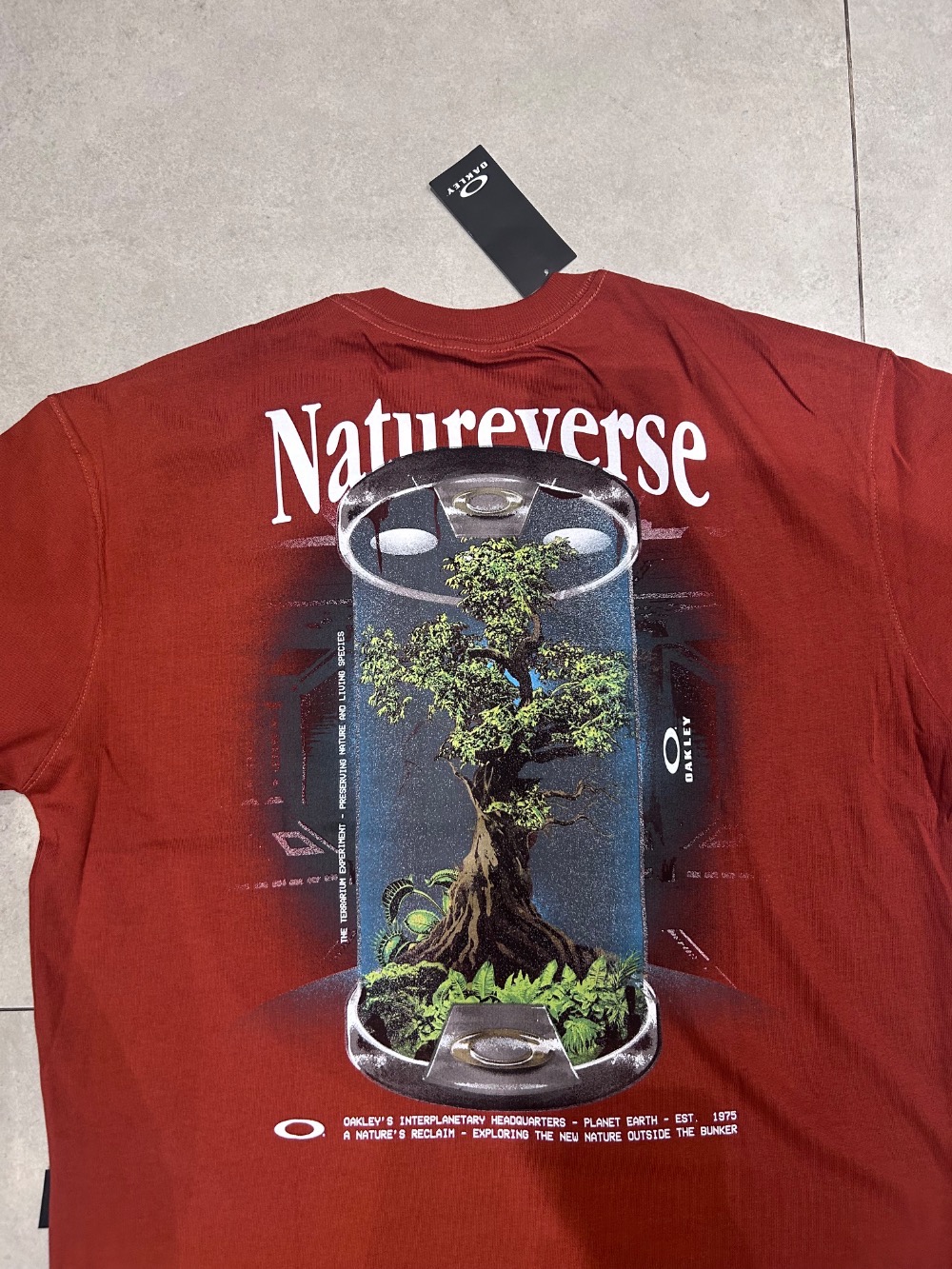 Camiseta Oakley Natureverse Terrarium Red — P / M / G / XG, Novo
