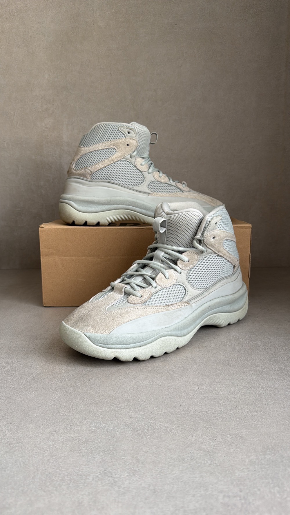 Yeezy Desert Boot Salt — 44, Usado