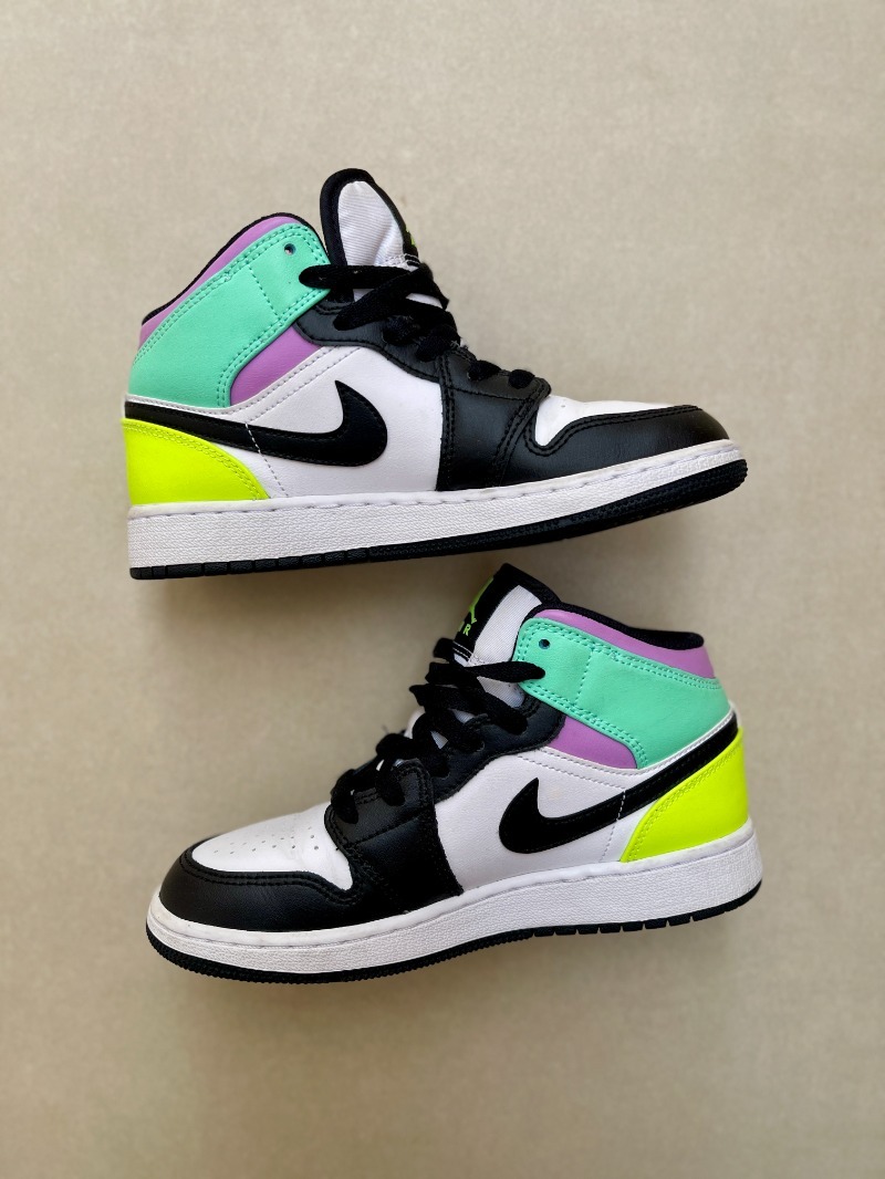 Foto 5 de Air Jordan 1 Mid GS Pastel — 34, Usado