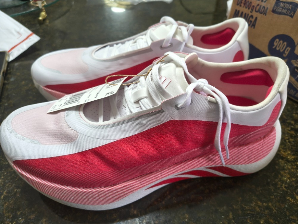 adidas Hyperboost Edge Running Cloud White Pure Ruby Zero Metalic — 42.5, Novo