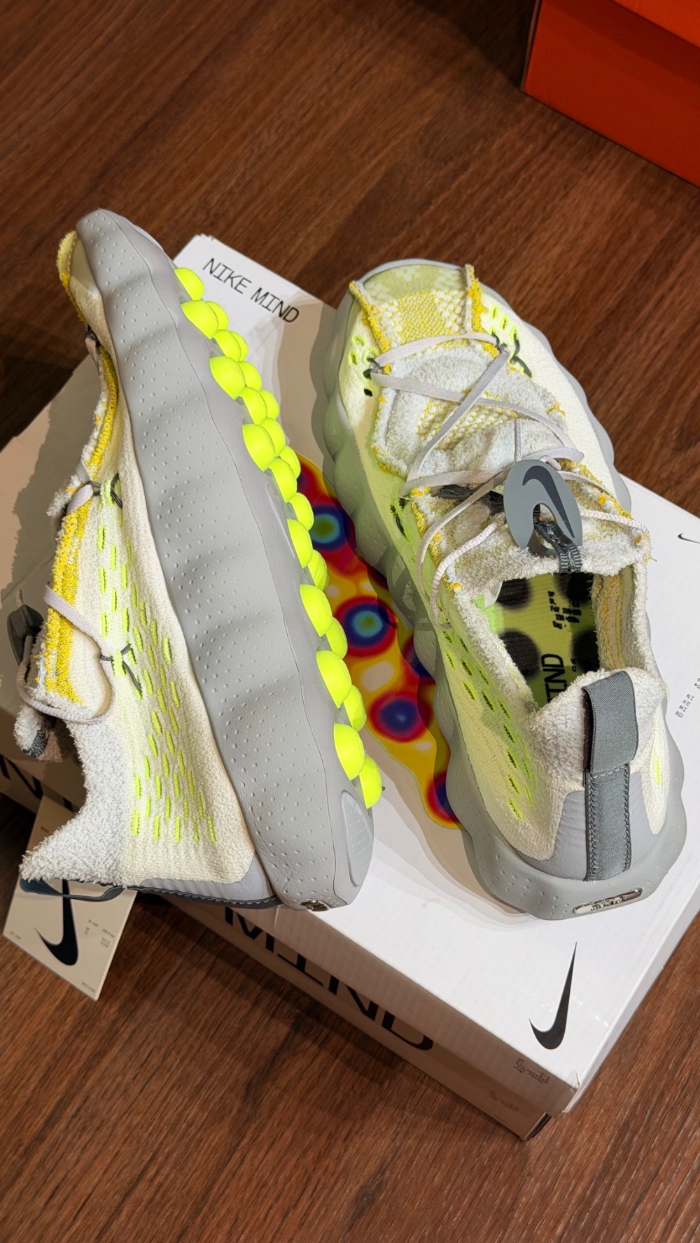 Nike Mind 002 Flyknit Barely Volt Wolf Grey — 40.5, Novo