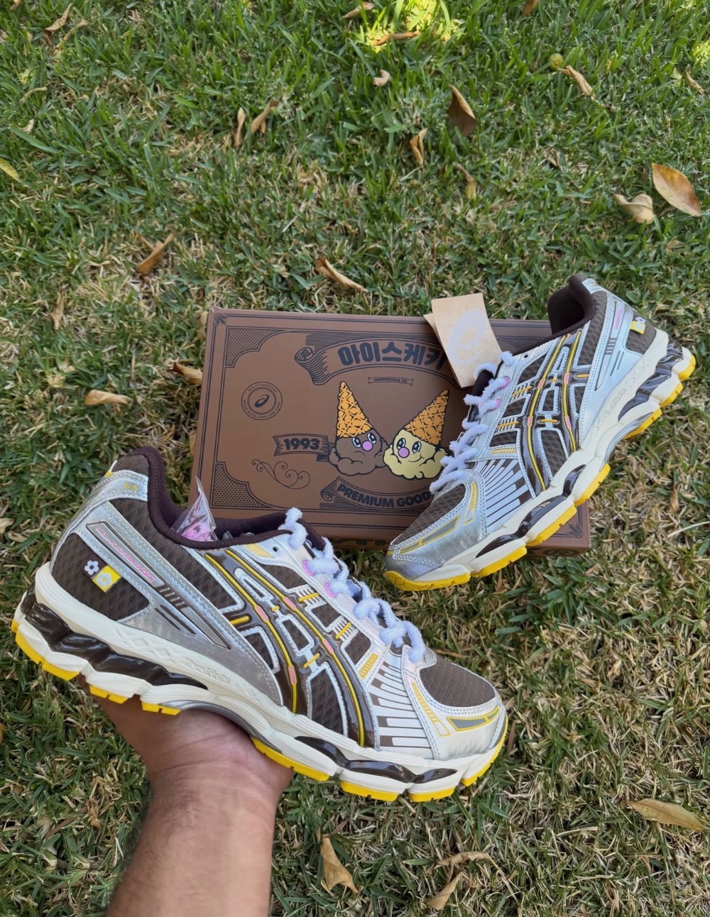 VandyThePink x Asics Gel-Kayano 12.1 Chocolate — 40, Novo